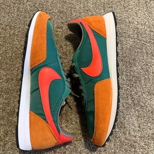 Nike Waffle Trainers!!